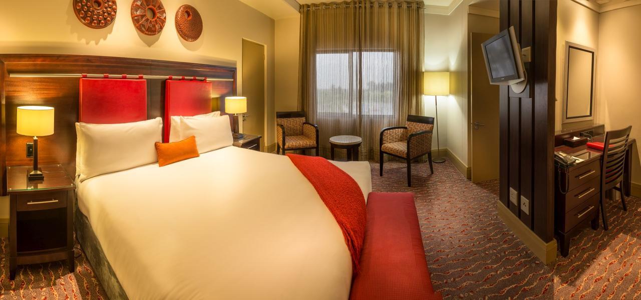 Mondior At Emperors Palace Kempton Park Exterior foto